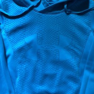 Under Armour sweatshirt